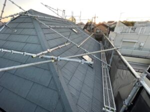 相模原市にて屋根修理　エコグラーニへのカバー工法　完工